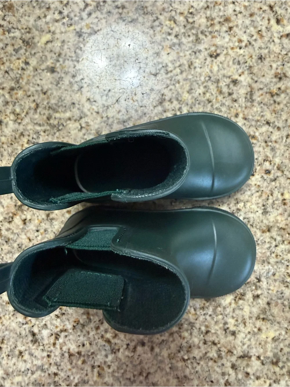 Like new! Gap Rain Boots - Green Toddler Boots - Size 3/4 - Baby Gap
